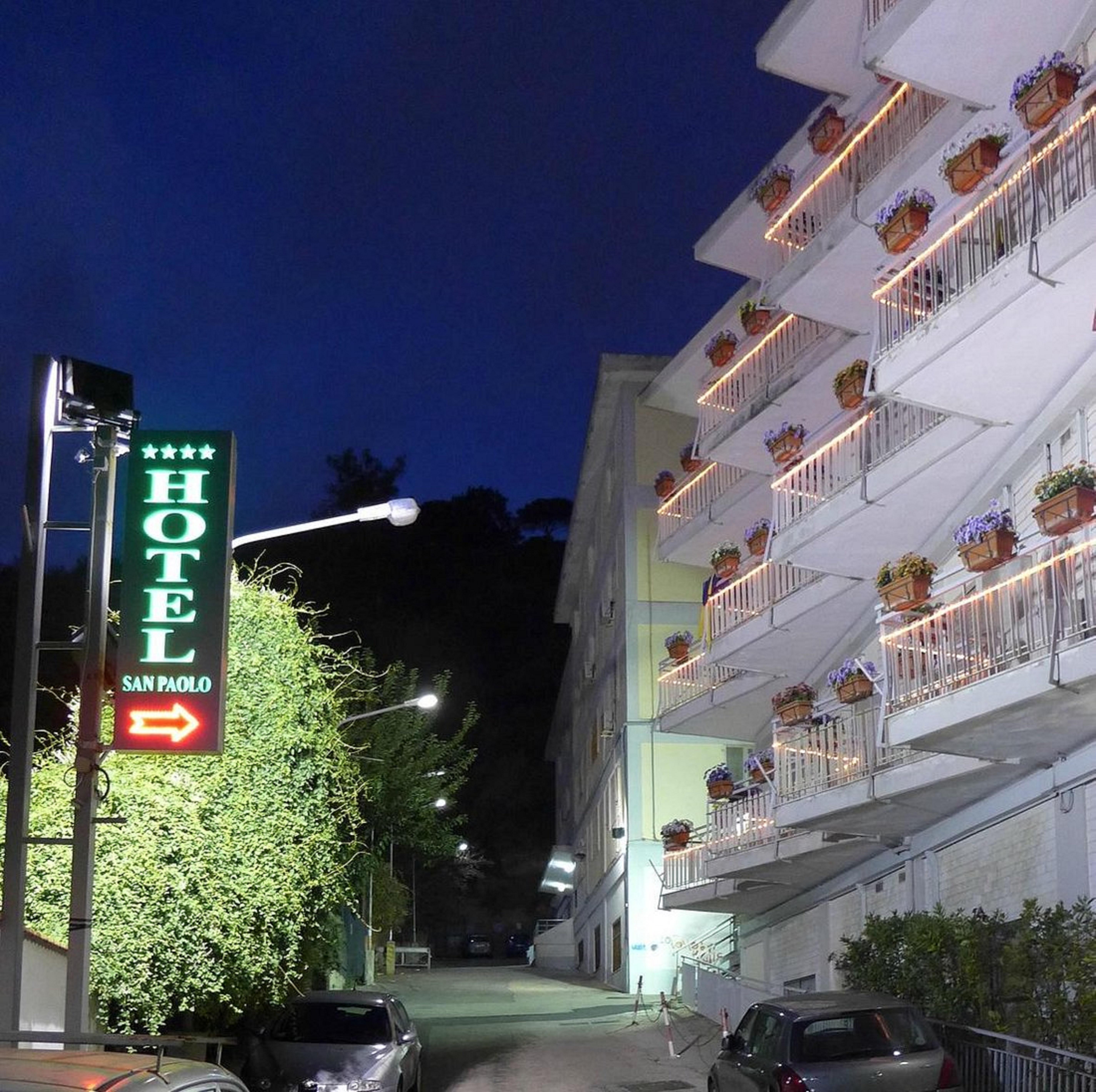 Hotel San Paolo Napels Buitenkant foto
