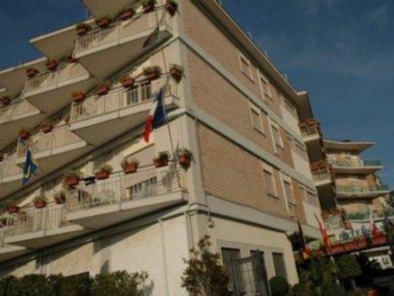 Hotel San Paolo Napels Buitenkant foto