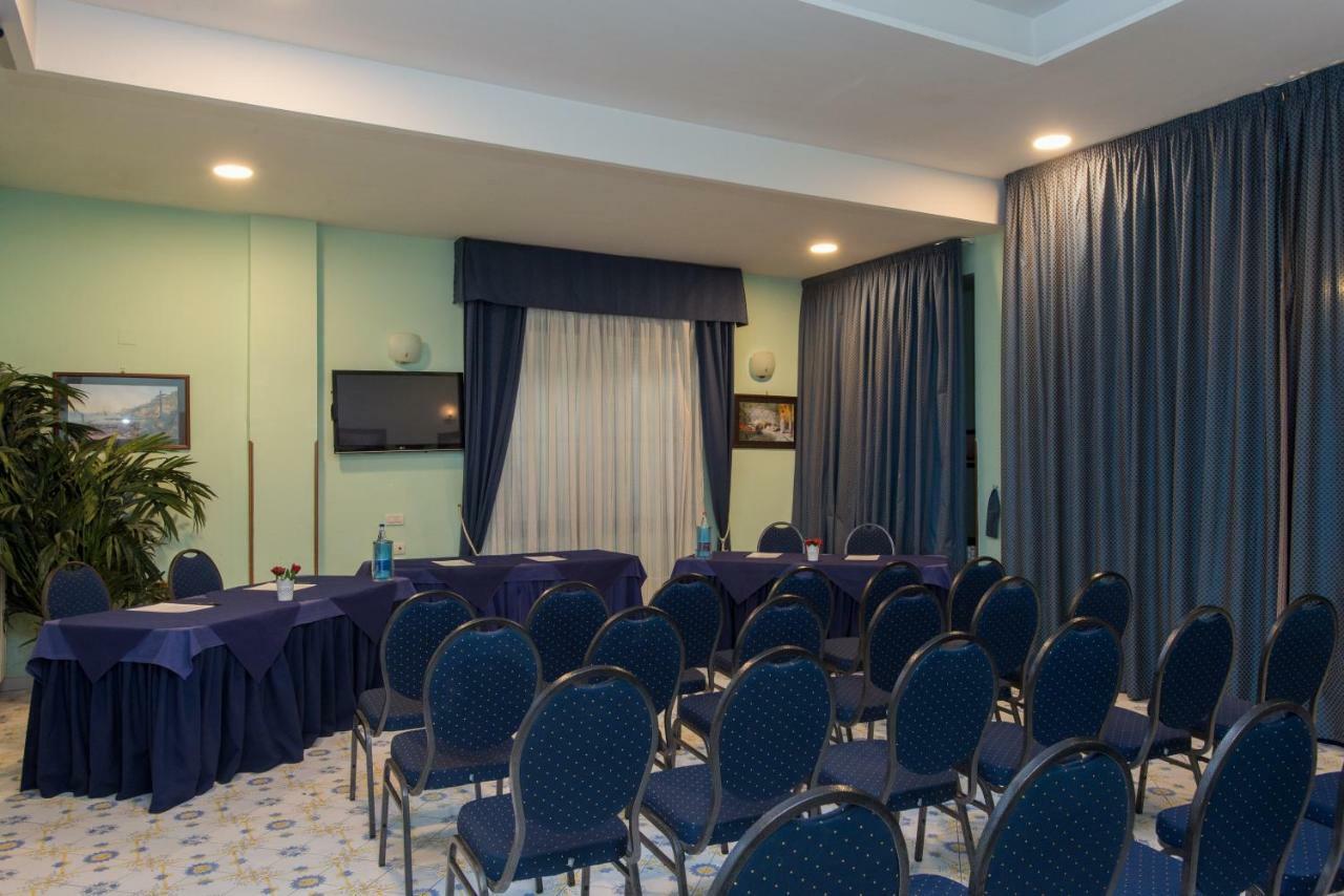 Hotel San Paolo Napels Buitenkant foto
